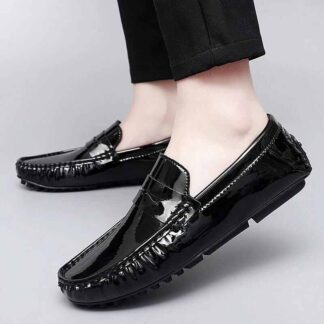Stylish And Unique Design Black And White Color Loafer For Men Rubber Sole And Comfortable Loafer Shoes For Man’s
